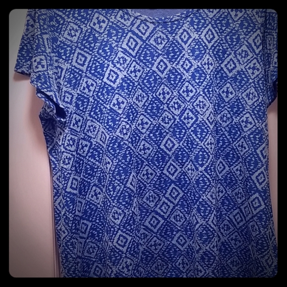 Lularoe Classic T size 2xl - Picture 1 of 3